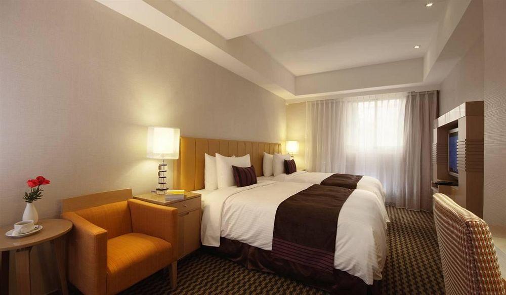 Tokyo International Hotel Тайпей Екстериор снимка