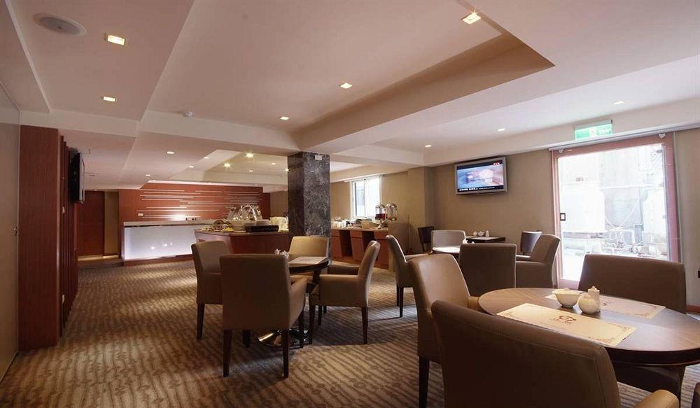 Tokyo International Hotel Тайпей Екстериор снимка