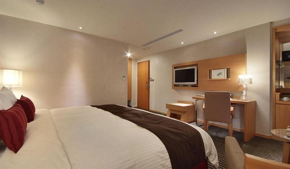 Tokyo International Hotel Тайпей Екстериор снимка