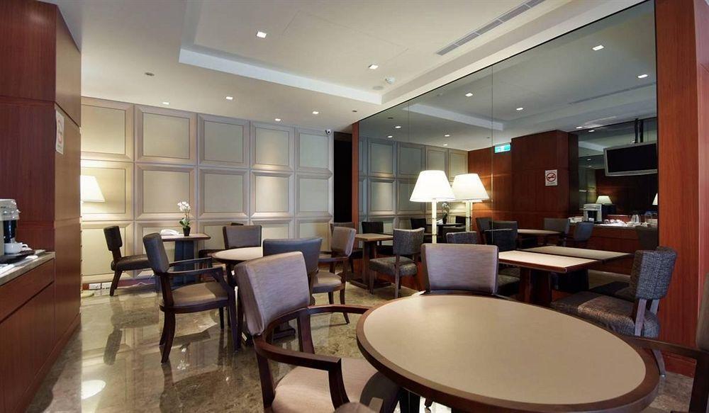 Tokyo International Hotel Тайпей Екстериор снимка