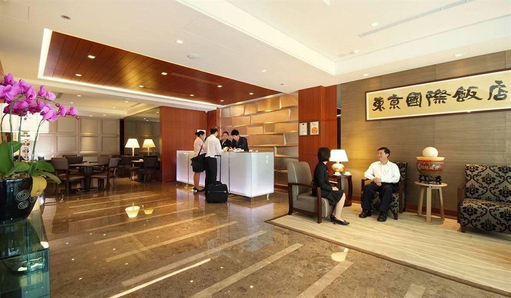 Tokyo International Hotel Тайпей Екстериор снимка