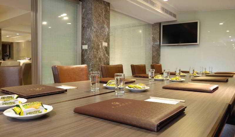 Tokyo International Hotel Тайпей Екстериор снимка